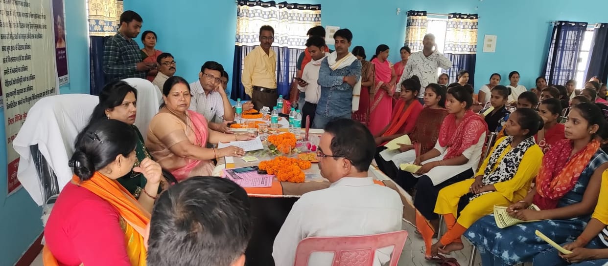 Women's commission member heard the problem by putting up a chaupal