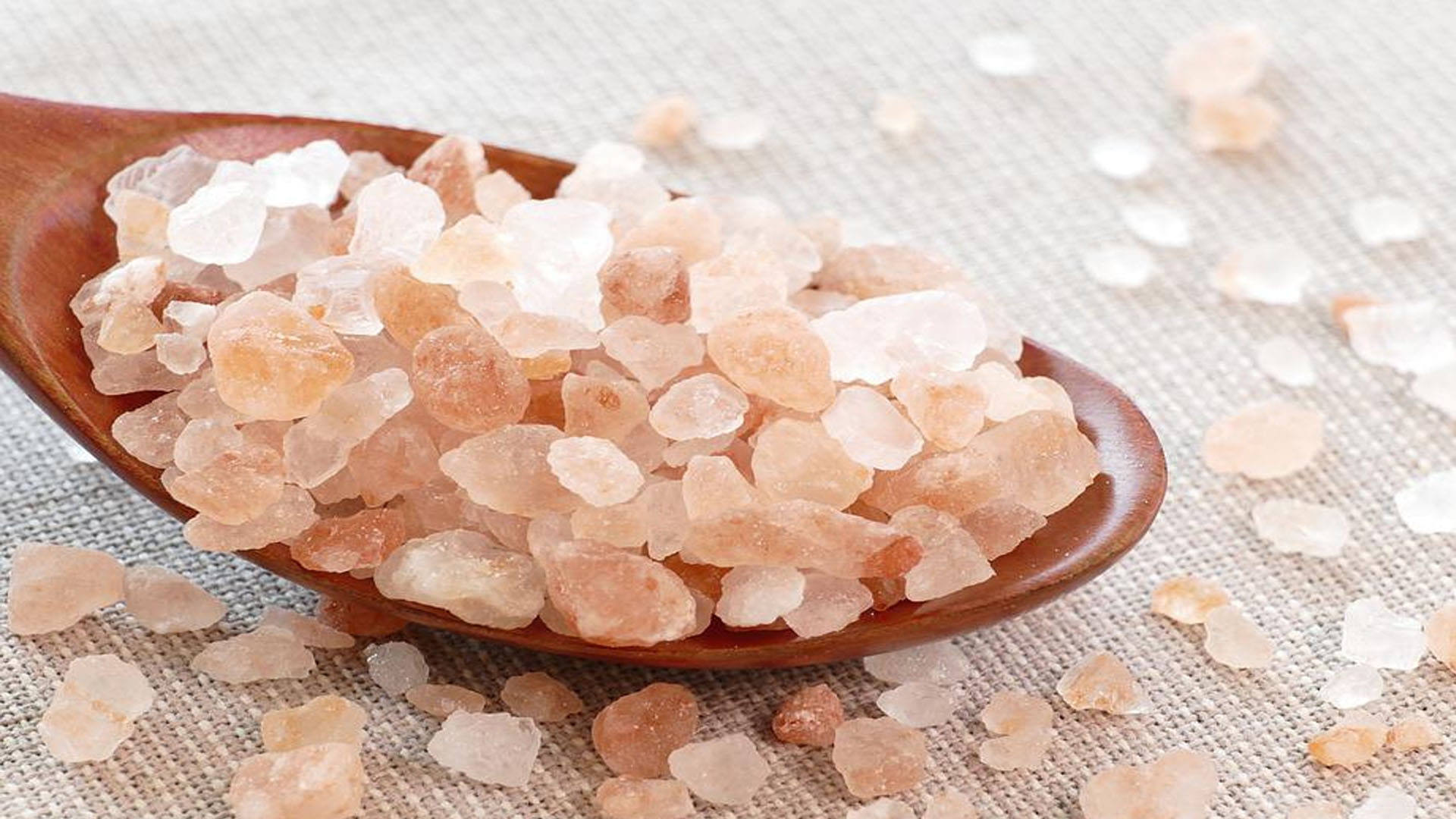 Researchers looked at 830-million-year-old halite and found microorganisms that may still be alive