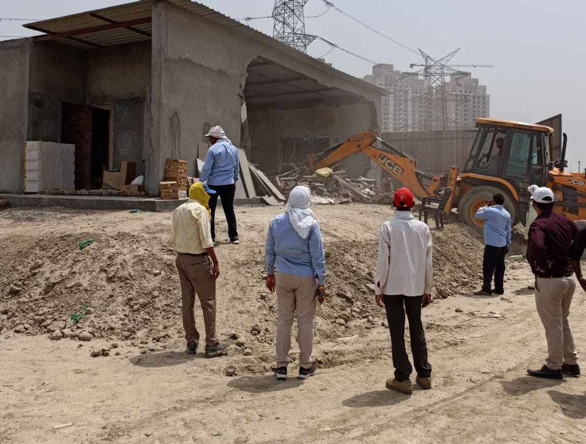 Authority removed encroachment from land worth 109 crores