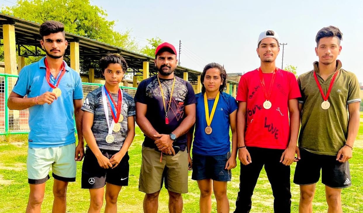 District players won medals in Kanpur