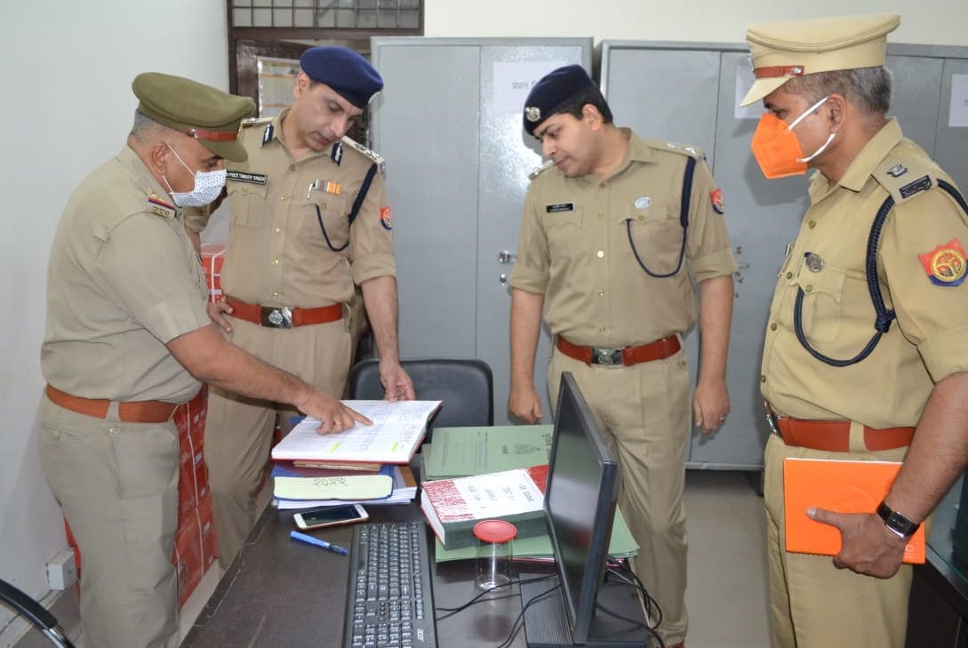 Take strict action against criminals: IG
