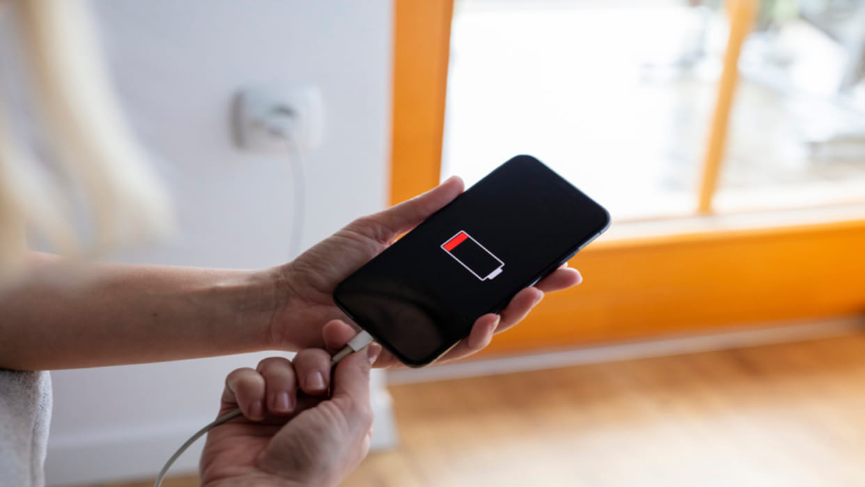 Tips and Tricks How to Charge Smartphone Fast in Hindi know the method here