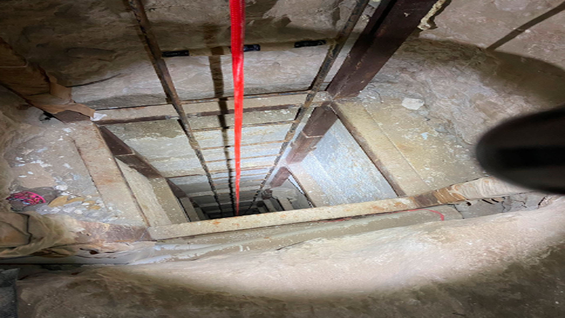 American mexico found huge tunnel with railway line electricity in international border