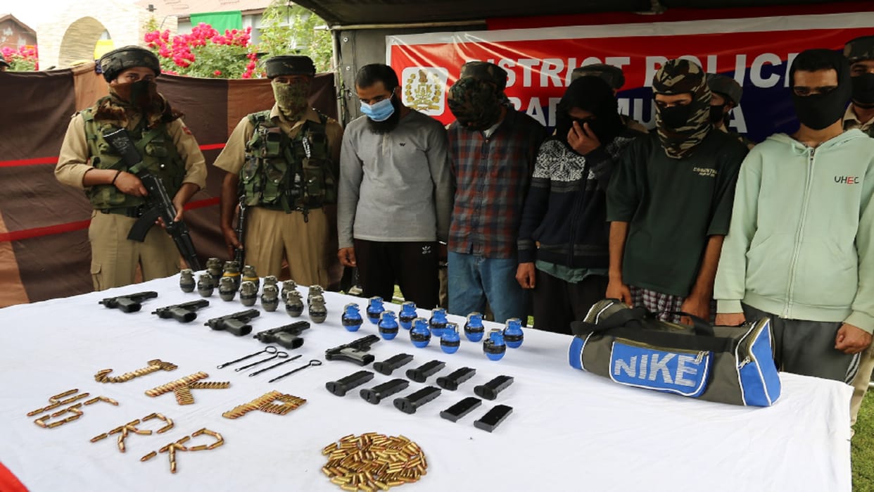 Four Lashkar terrorists and one helper arrested in attack on liquor shop in Baramulla