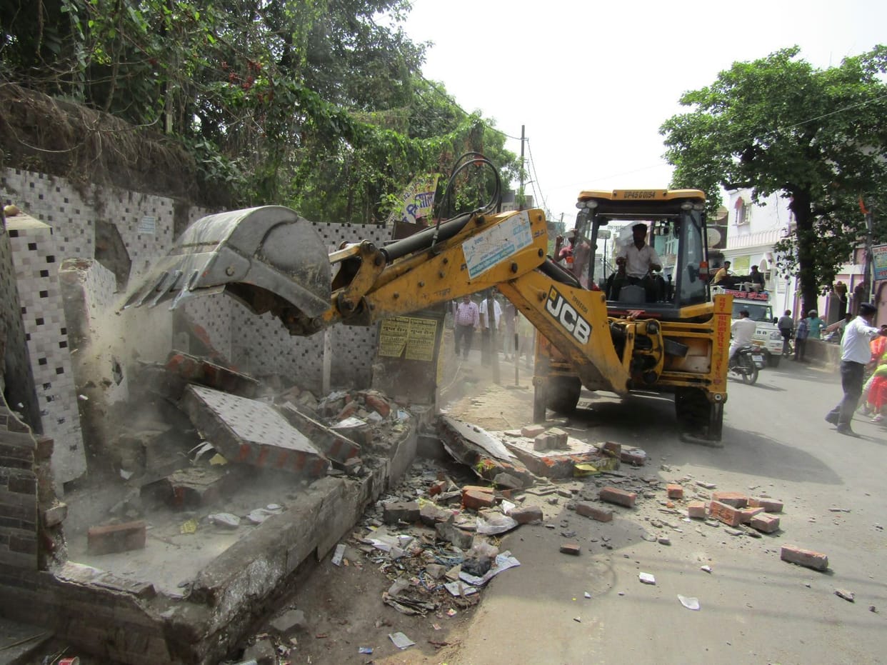 Bulldozer on encroachment in Akbarpur