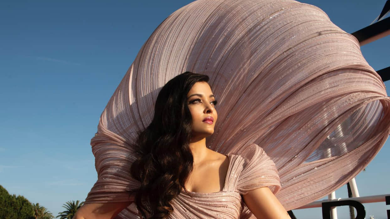 aishwarya rai choose desi designer gaurav gupta for glam look in third day of cannes red carpet
