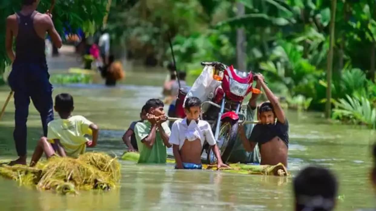 Assam flood update situation worsened day by day more than 30 lakh people affected so far latest news update
