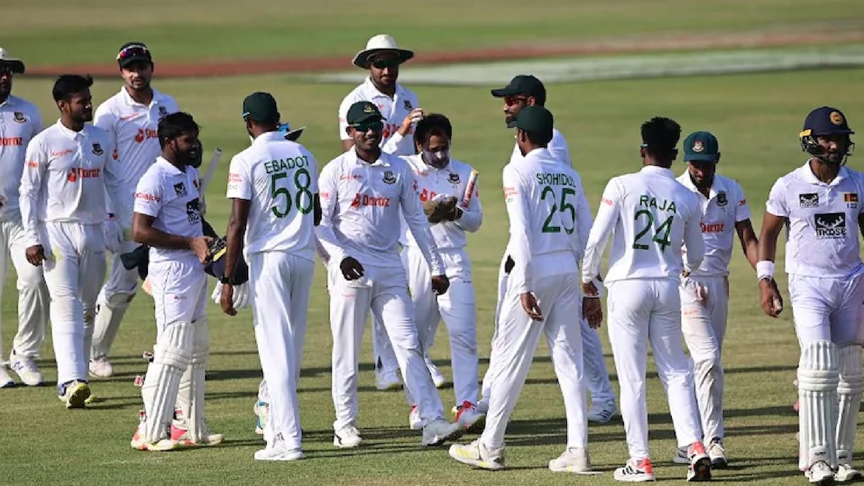 BAN vs SL Bangladesh vs Sri Lanka first Test match drawn Niroshan Dickwella and Dinesh Chandimal become hero for Sri Lanka