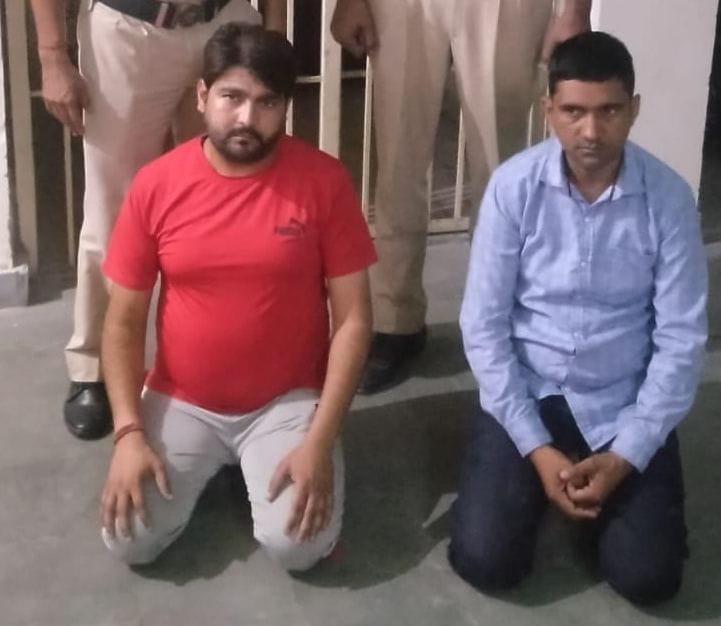 Roadrage looted of 15 lakhs, six arrested including jewelery trader