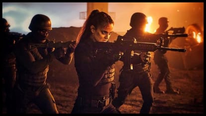 Dhaakad Movie Review and Rating in Hindi Kangana Ranaut Arjun Rampal Divya Dutta Razneesh Ghai Tetsuo Nagata
