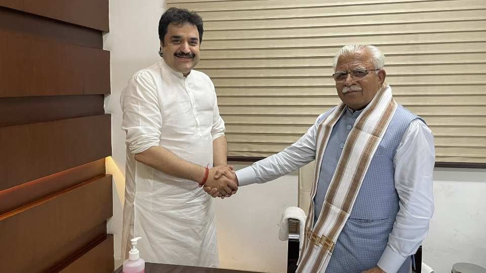 Kuldeep Bishnoi meeting with CM Manohar Lal in discussion
