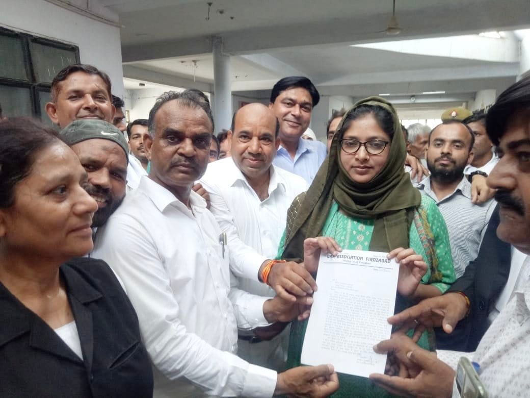 Advocates stopped work, took out procession, handed over memorandum