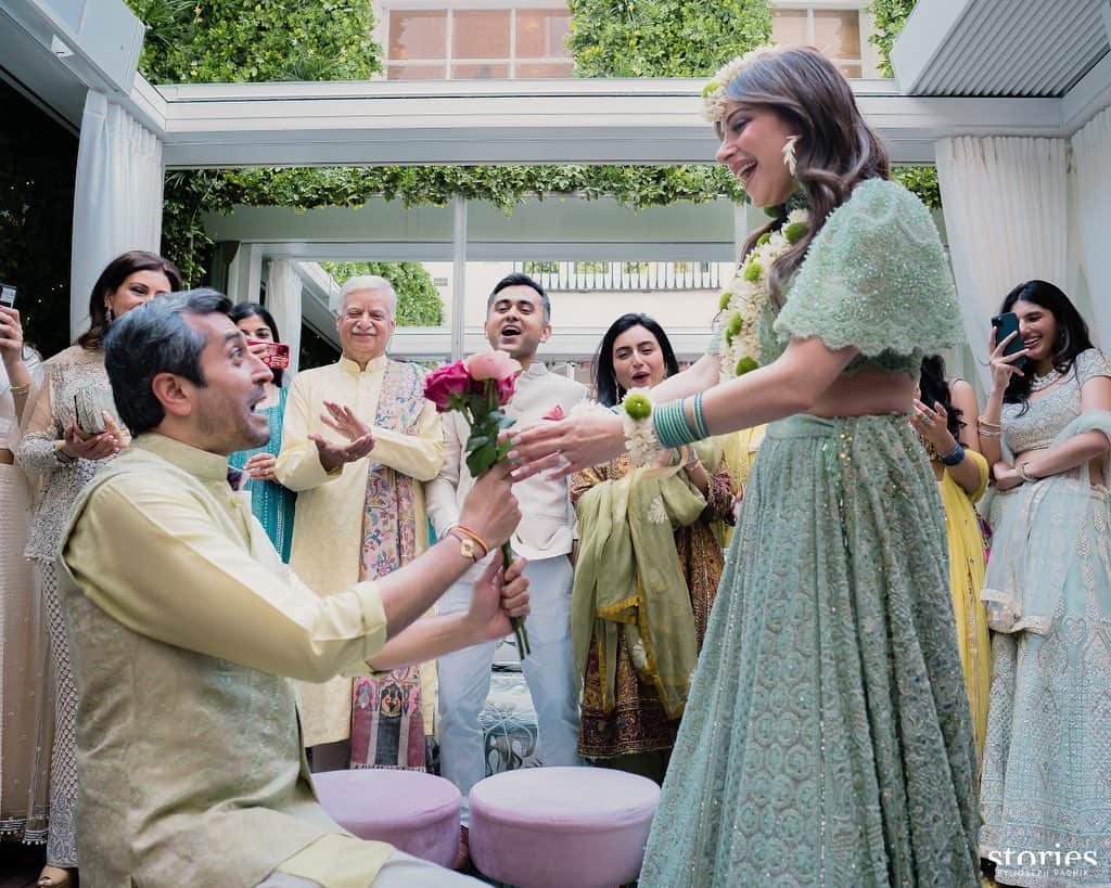 Kanika kapoor and gautam wedding photo viral on social media