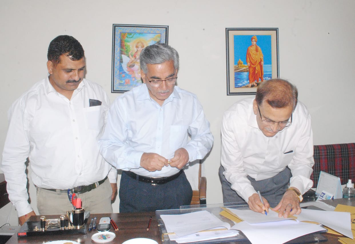 mandi news, himachal news, sardar patel uni and ladakh uni promote, teaching, and research