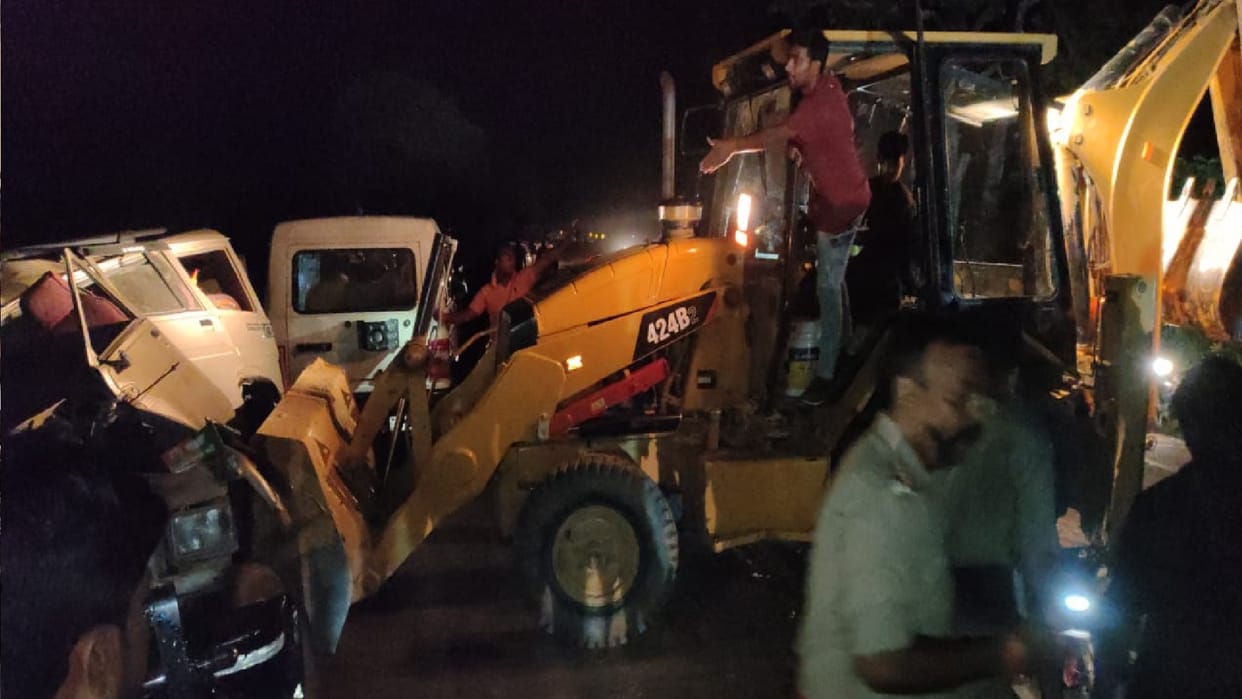 Bolero and tractor trolley full of baraatis collide on NH730 in Balrampur