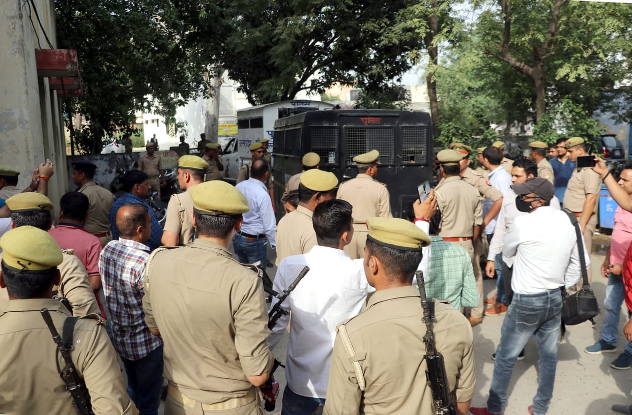 Gangster Munir and Raiyan convicted in the murder case including the wife of NIA DSP