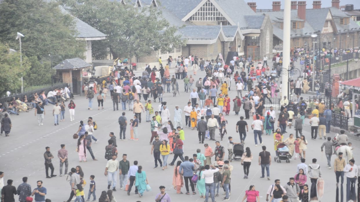 Tourist Shimla: Hotel rooms pack up to 70 per cent for the weekend in Hillsqueen