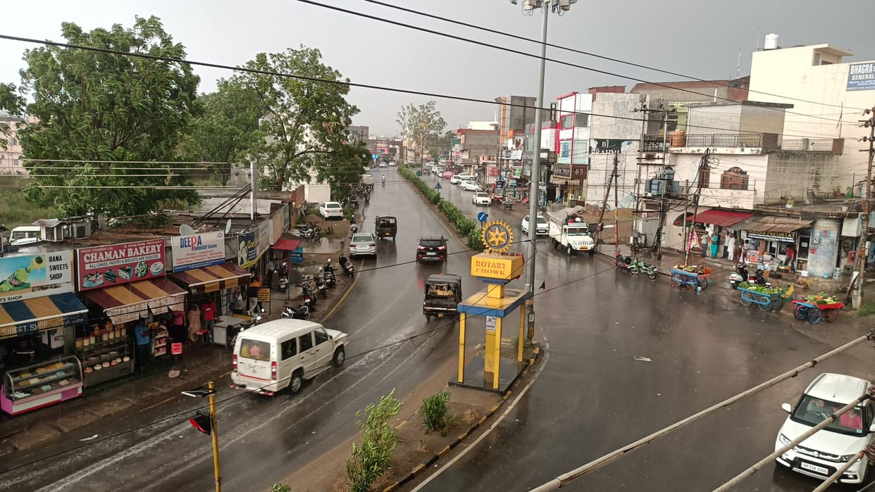 Heat strikes during the day, it rains in the evening