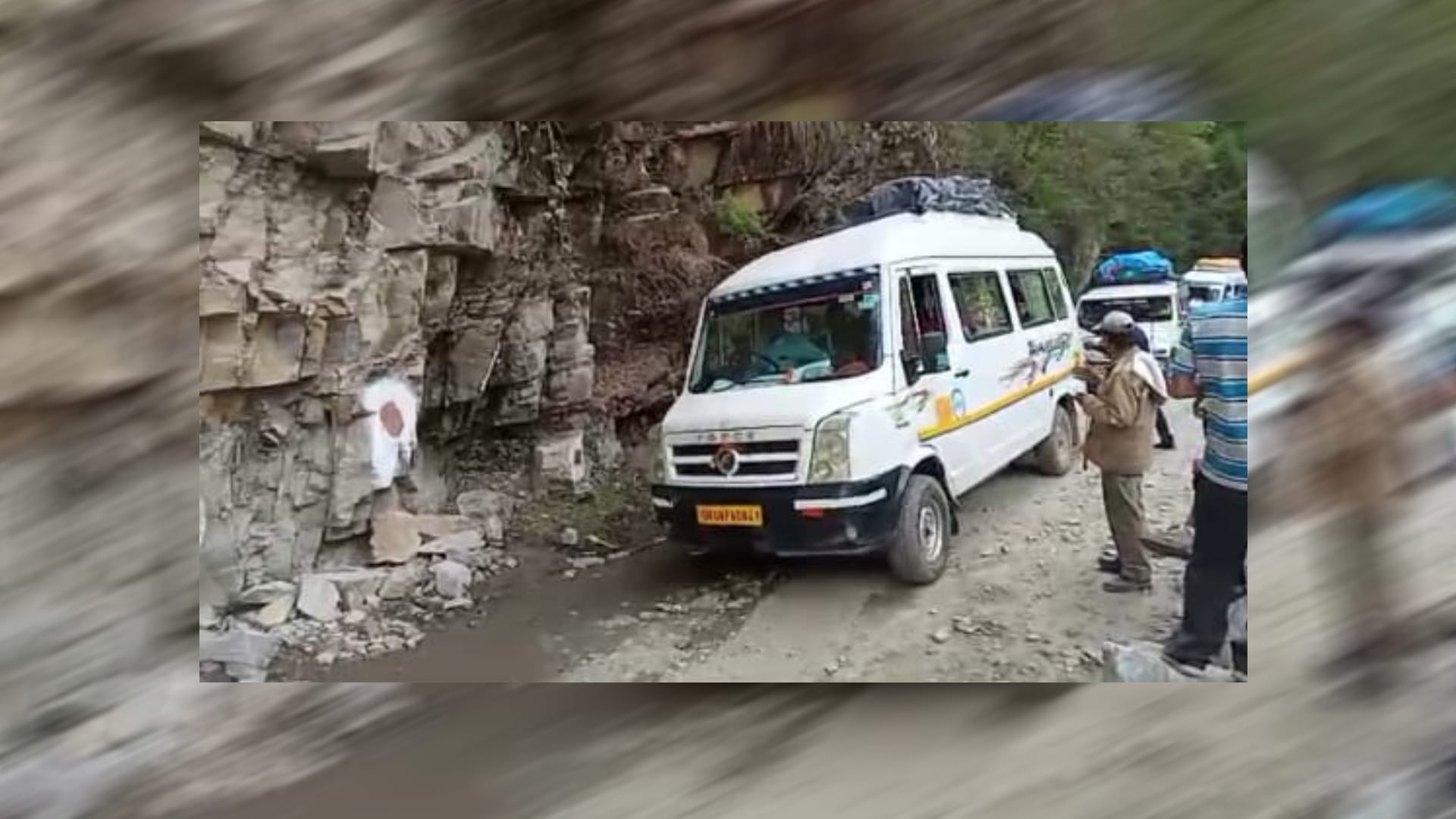 Chardham Yatra 2022, Yamunotri highway closed again due to landslide, three thousand passengers stranded, See Photos