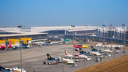 Passenger urinated in flight in Delhi