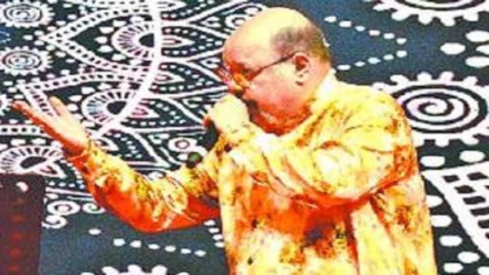 Bollywood singer Jolly Mukherjee performed in Hunar haat agra