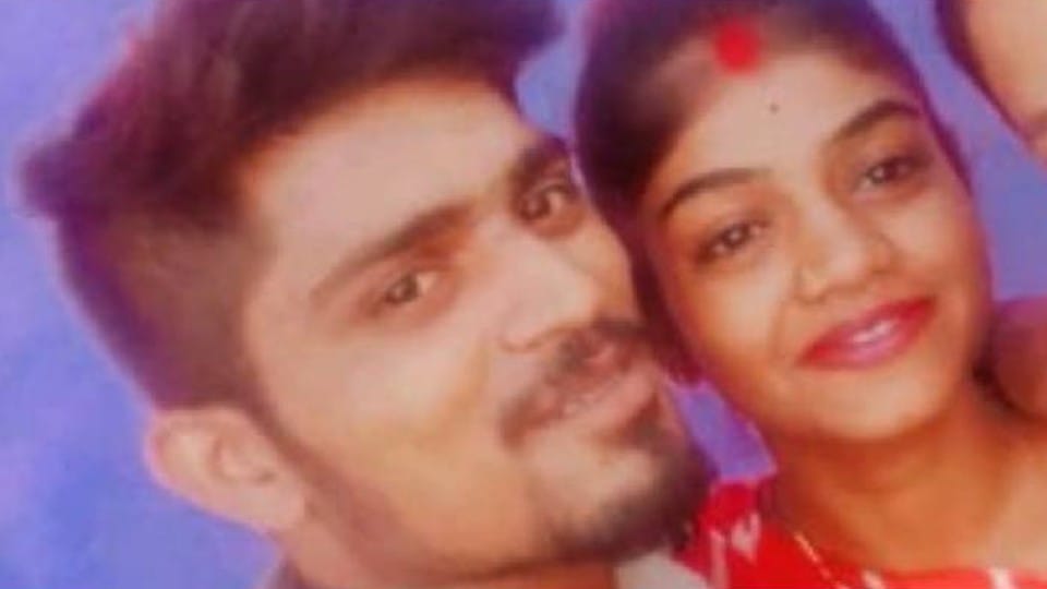 Indore: In return for sending his wife, father-in-law asked for 50 thousand rupees, under stress, the young man committed suicide, had married a few days ago.