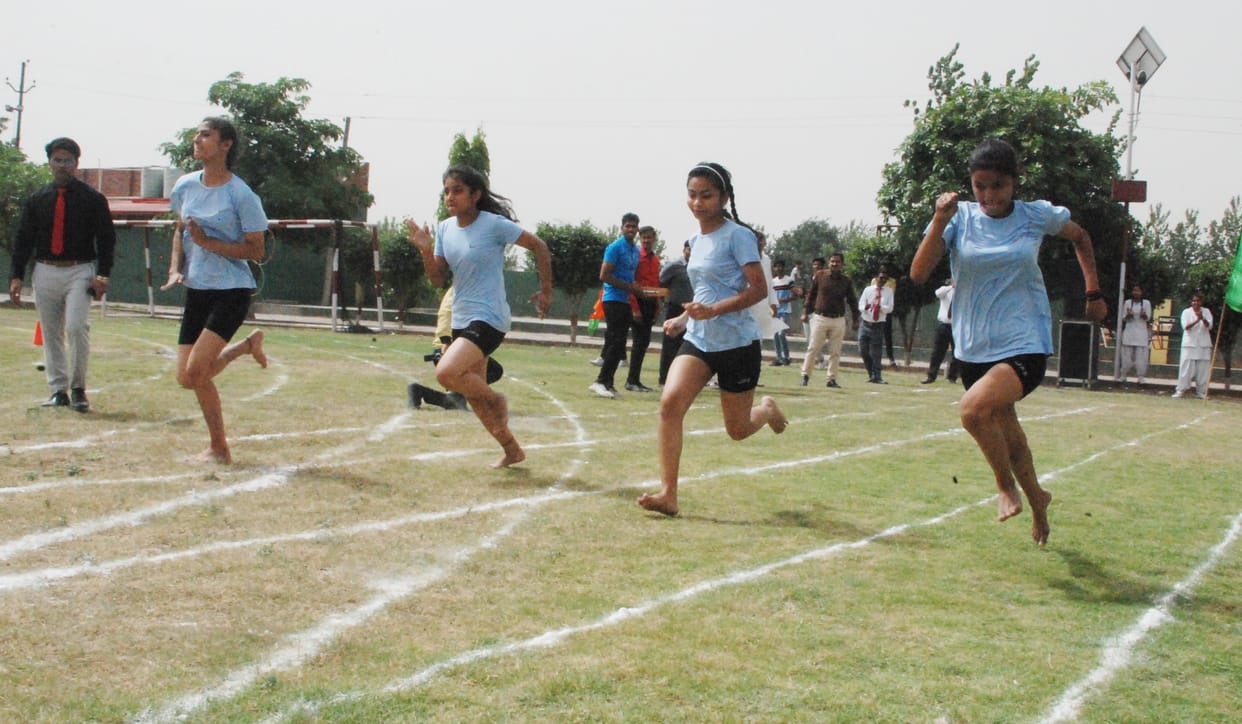 Abhishek and Nilakshi won the hundred meters race