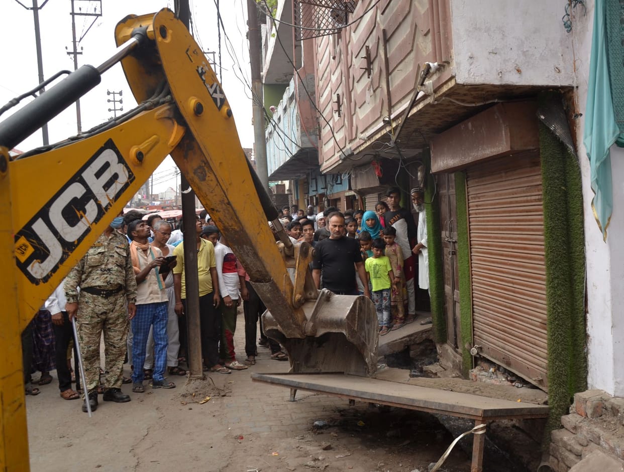Aligarh: School ramp broken, BJP office abandoned