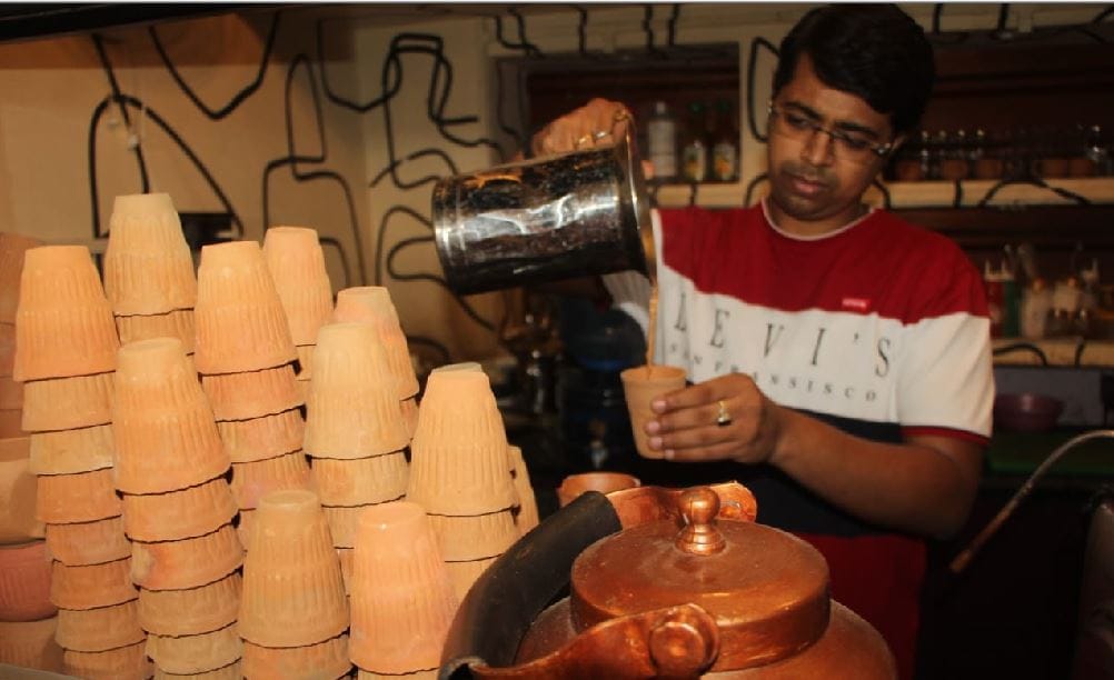International Tea Day 2022 Banaras tea shops is world famous now became startup after flavor mixup