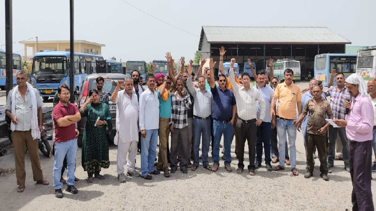 HRTC Drivers Union: If the demands are not accepted, the wheels of the transport corporation's buses will stop