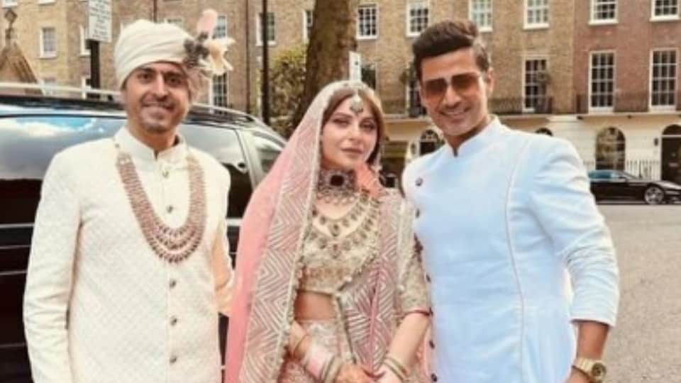 Kanika kapoor and gautam wedding photo viral on social media