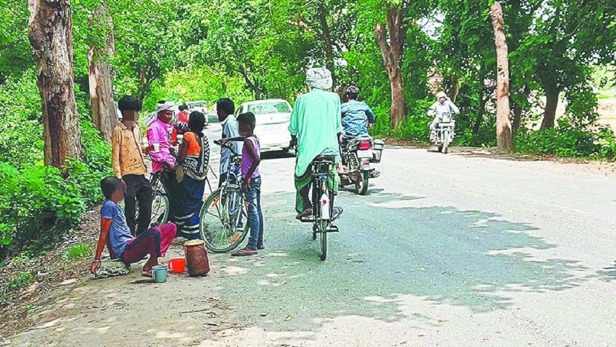Instead of going to school, children are selling toddy