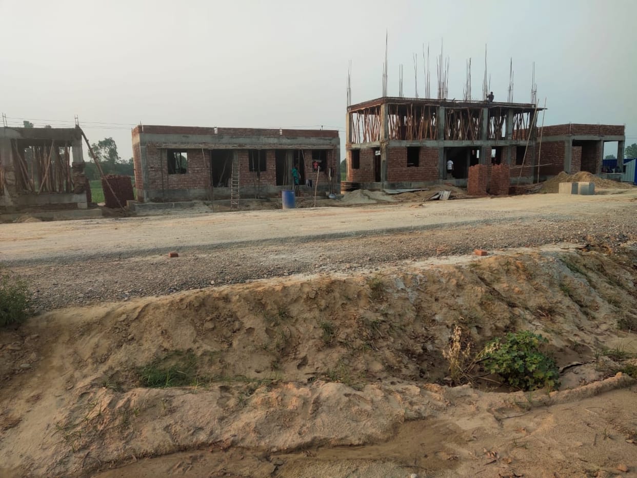 Complete the construction work in stipulated time