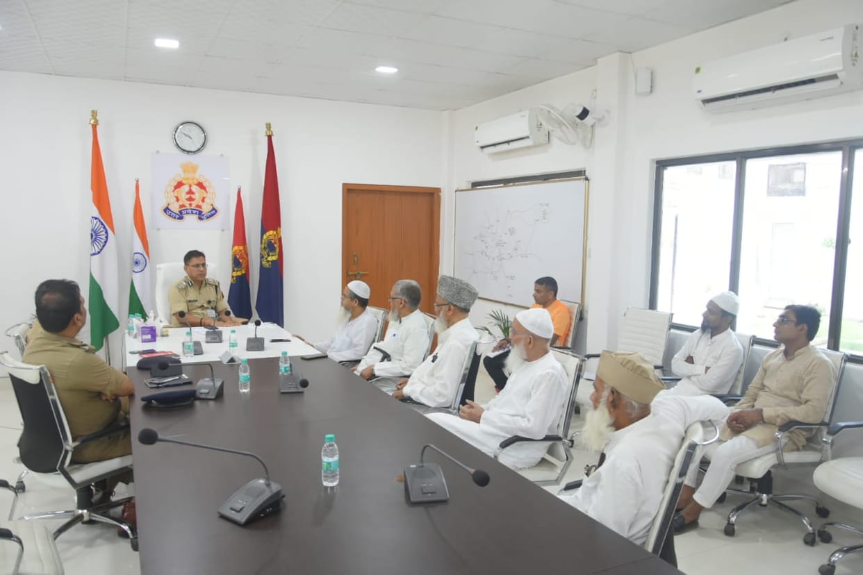 Gyanvapi Masjid Survey Case Varanasi Police Commissioner meeting with Anjuman Inazaniya Masajid Committee
