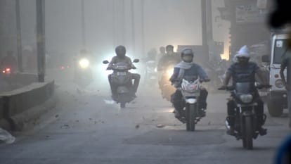 Temperature In Prayagraj rained during the day, the weather changed in the evening