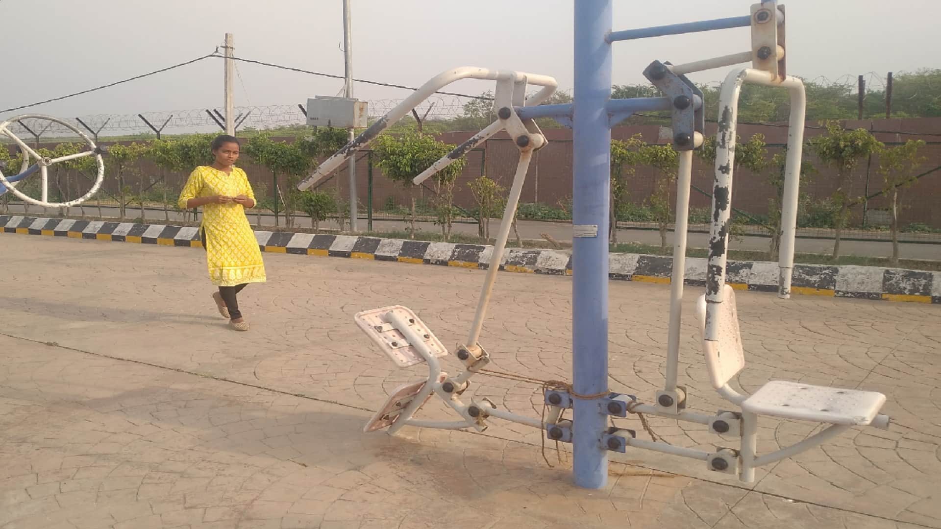 spreading darkness on Naya savera in Gorakhpur