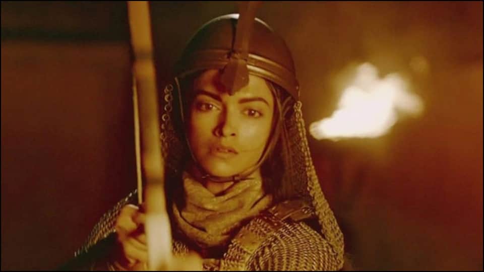 From Katrina kaif to Priyanka chopra, these actresses played action scene in films before Kangana Ranaut dhaakad