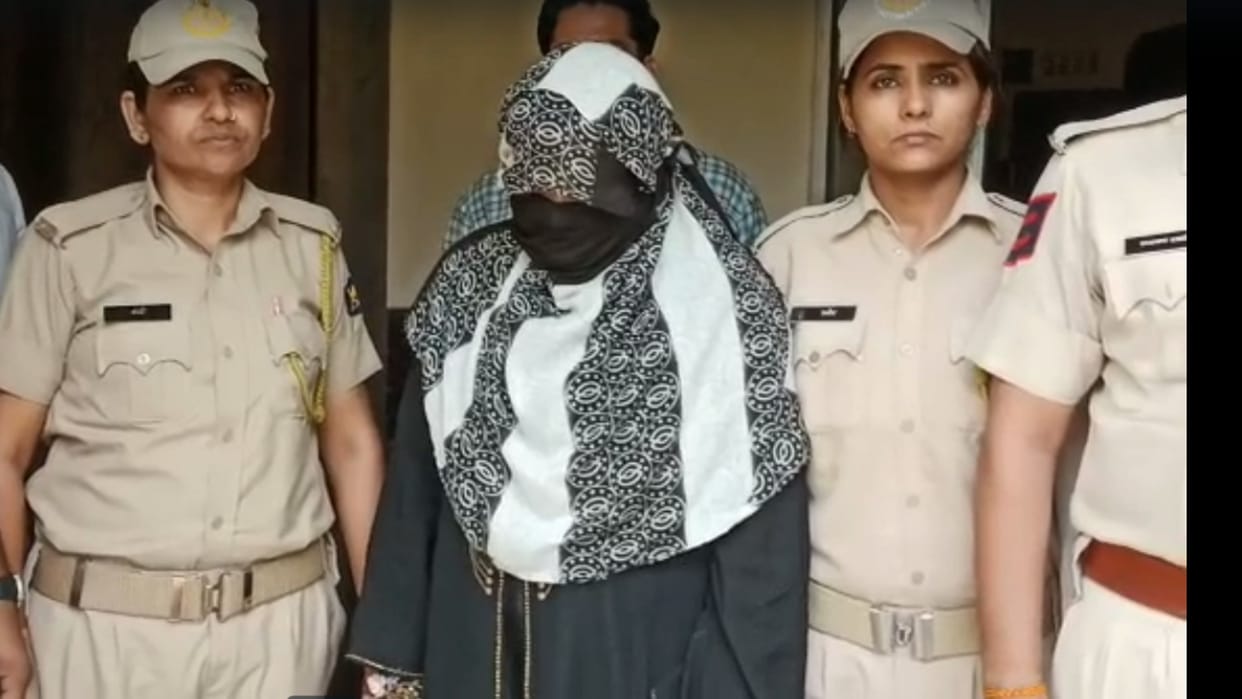 Woman thief arrested for stealing necklace worth 20 lakhs from Ajmer Dargah