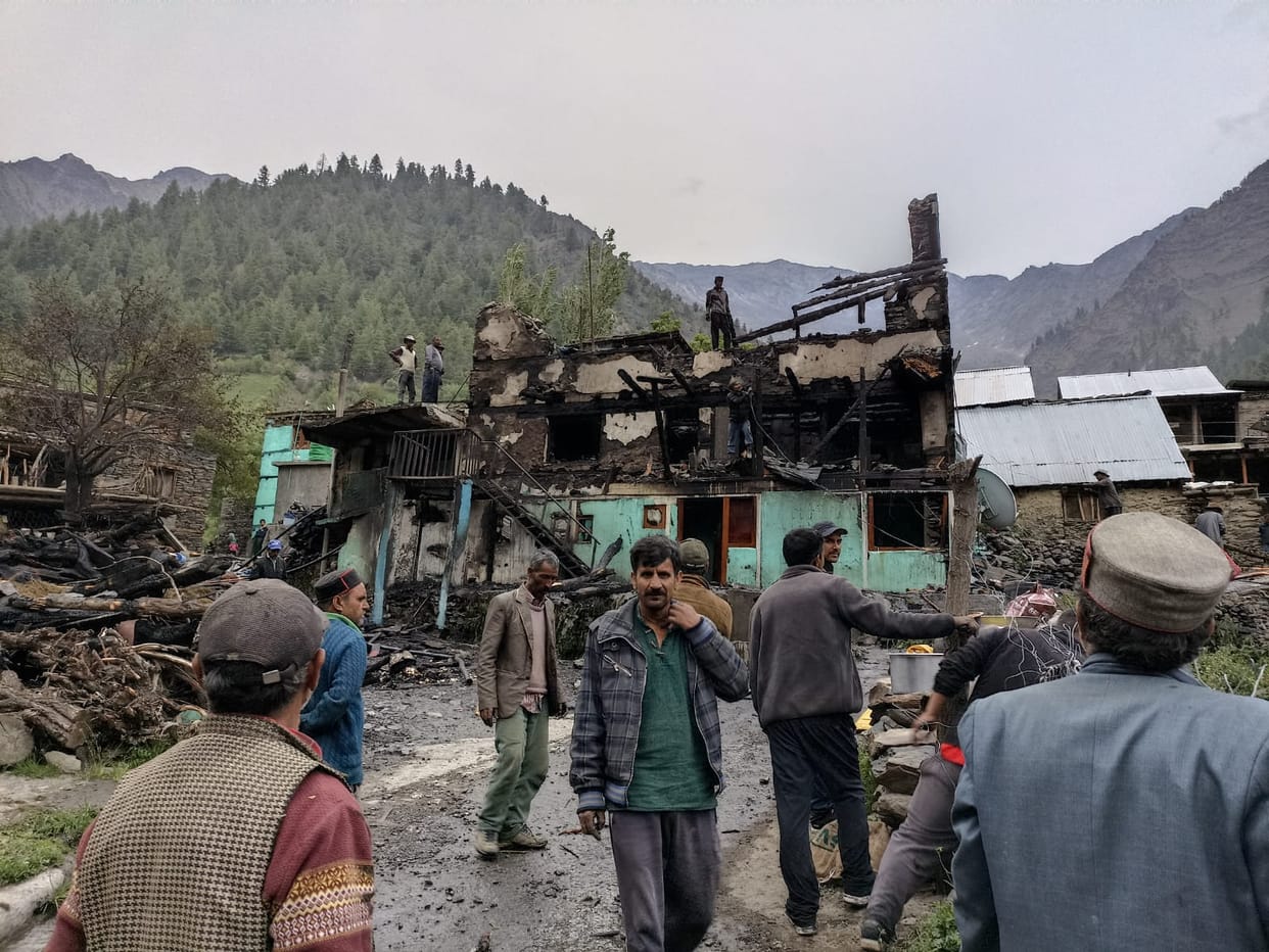 Fire in Adat village of Udaipur, four-storey house ashes