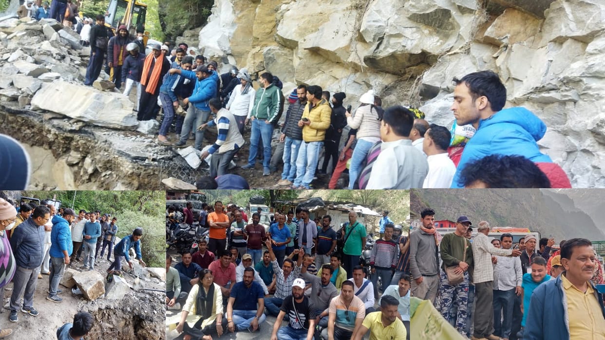 Chardham Yatra 2022, After 32 hours Yamunotri Highway opened for big vehicles, devotees protest against administration and government in Jankichatti, See Photos