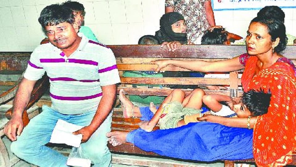 child not get treatment in SN Medical College father called the police