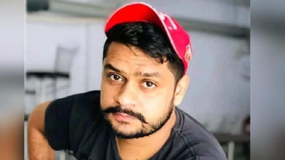 Bike rider died after colliding with bull in Bathinda of Punjab