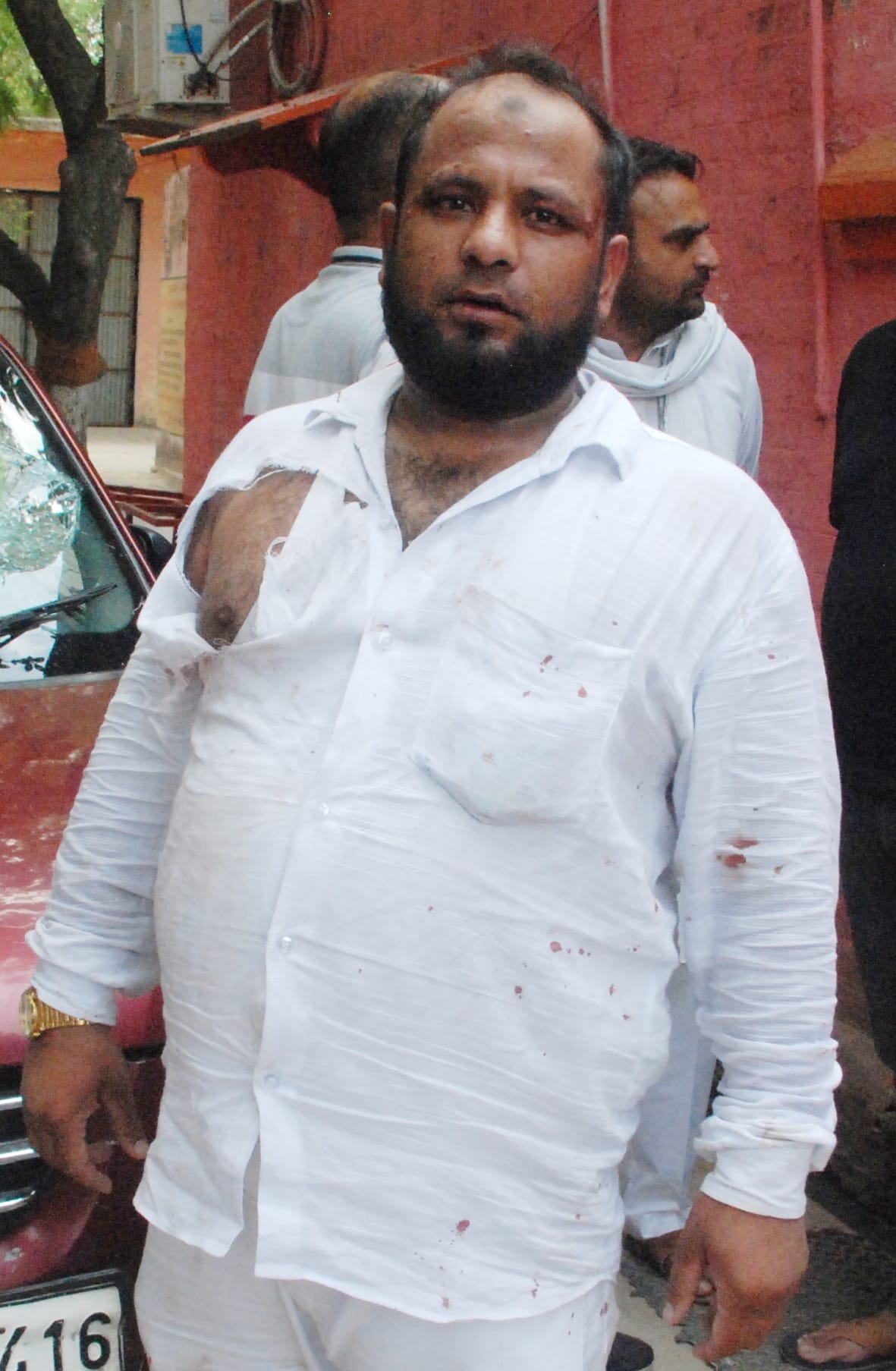 Fight in Sarvodaya Hospital, five injured including director