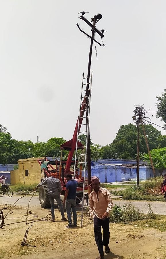 High tension line wires broken in Rosa, supply stalled for five hours