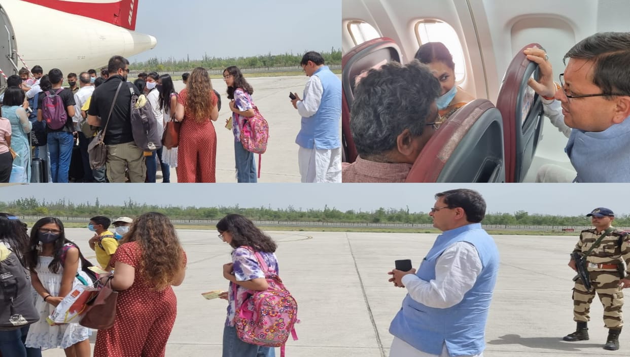 CM Pushkar Singh Dhami Photo viral on social media, Traveled in economy class, took Chardham yatra feedback from passengers