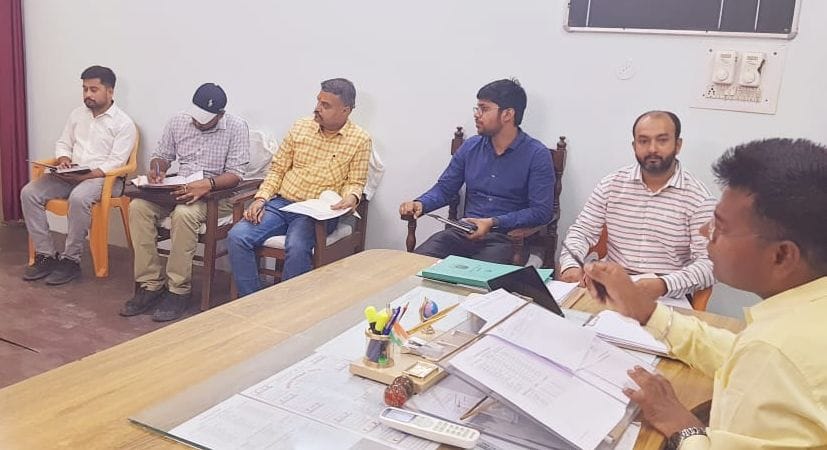 Angry over getting pipeline and tank work incomplete