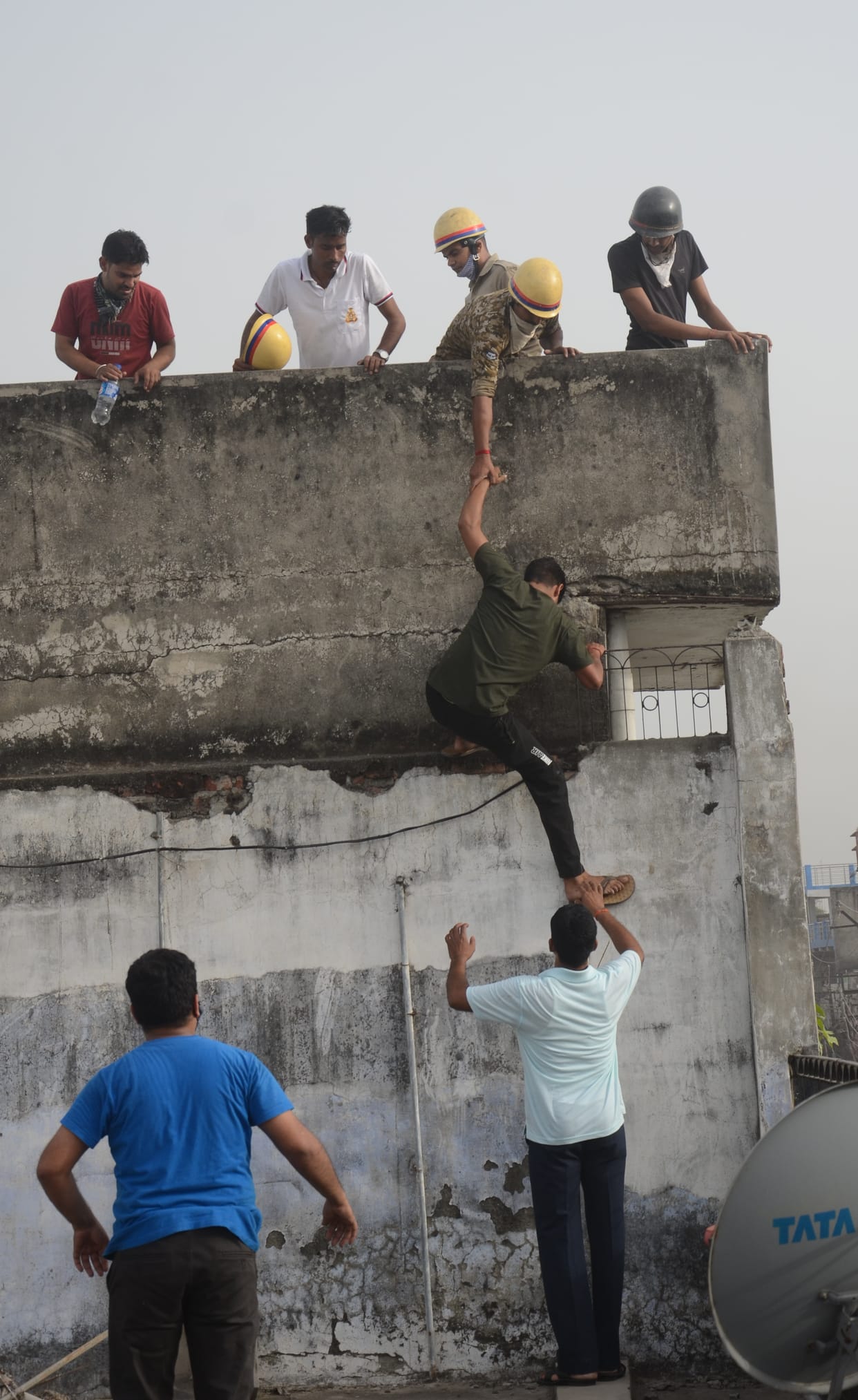 fire in kutubkhana market