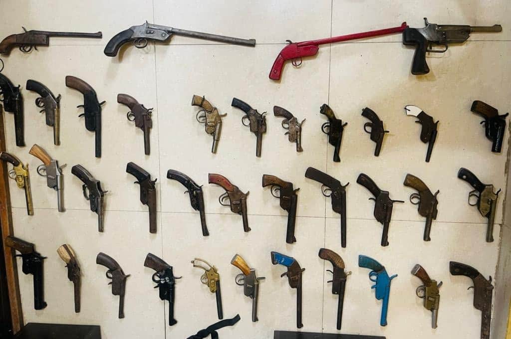 Auraiya police got great success under Operation Patal, illegal arms factory busted, three criminals arrested