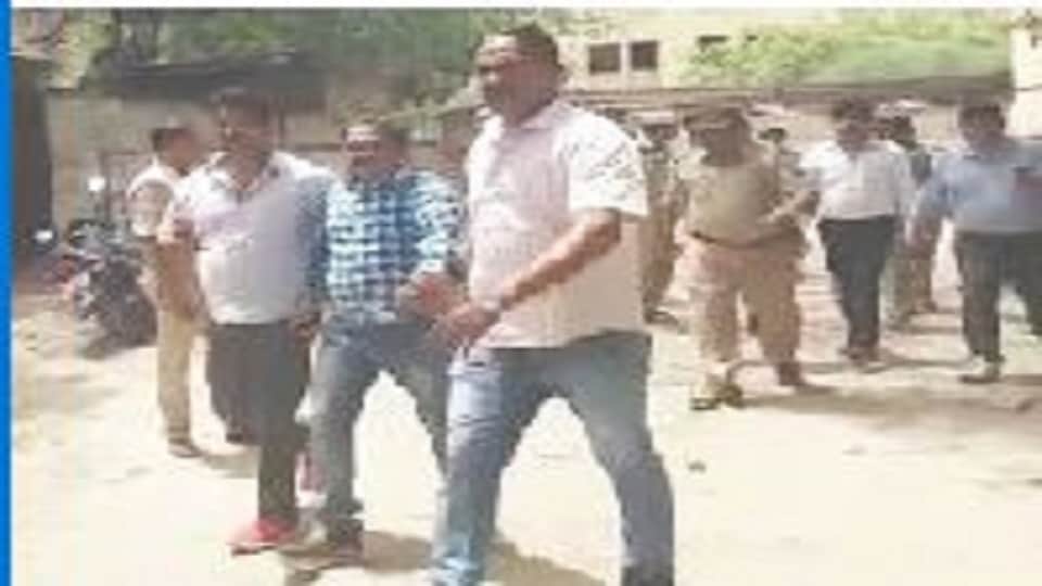 Husband shot for taking custody of two children from wife in mainpuri