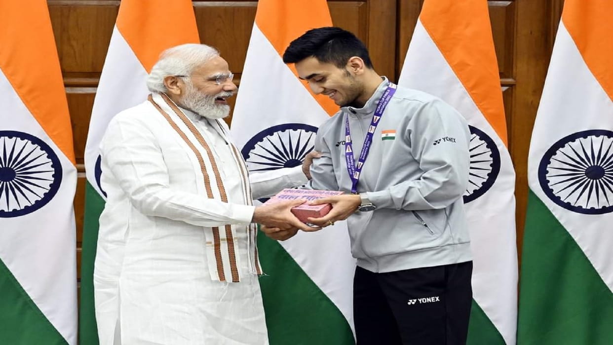 Lakshya Sen a member of badminton team that won Thomas Cup received a warm welcome in Uttarakhand
